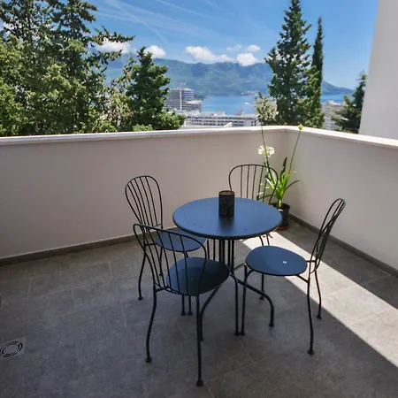 Harmonia Hills Apartament