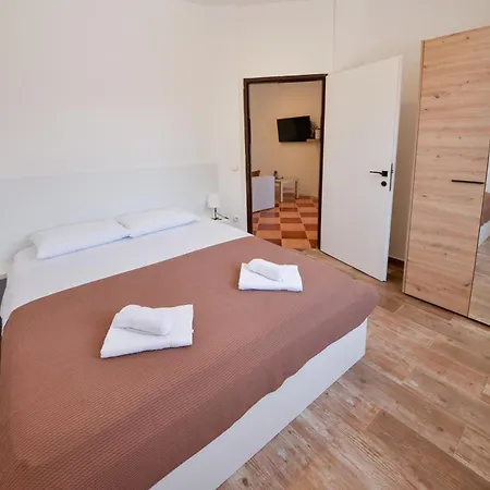 Harmonia Hills Apartament *